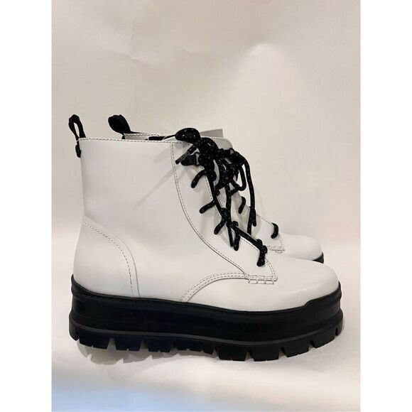UGG Women's White Black Sidnee Waterproof Platform Lug Combat Boots Size 9 NWOT - Picture 7 of 13